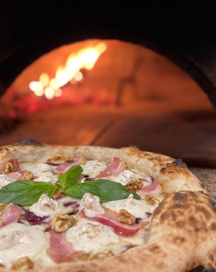 Hotel San Carlo, Tra Bormio E Livigno イゾラッチャ エクステリア 写真