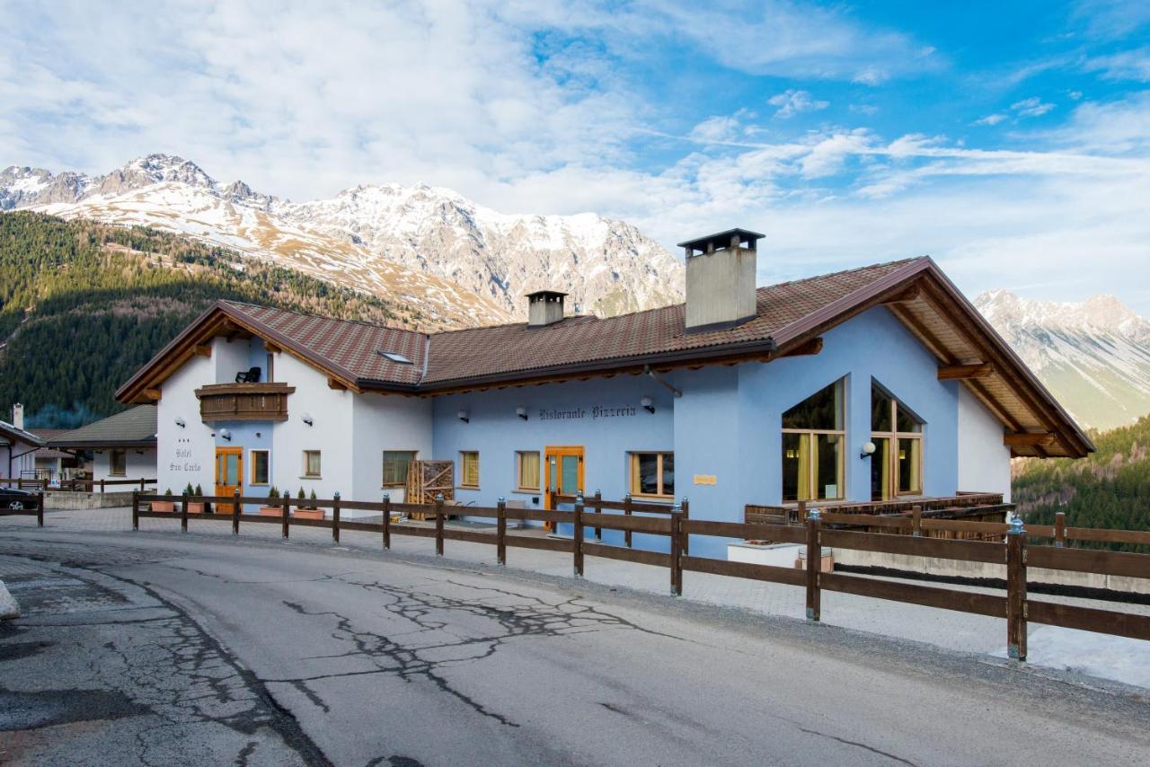 Hotel San Carlo, Tra Bormio E Livigno イゾラッチャ エクステリア 写真