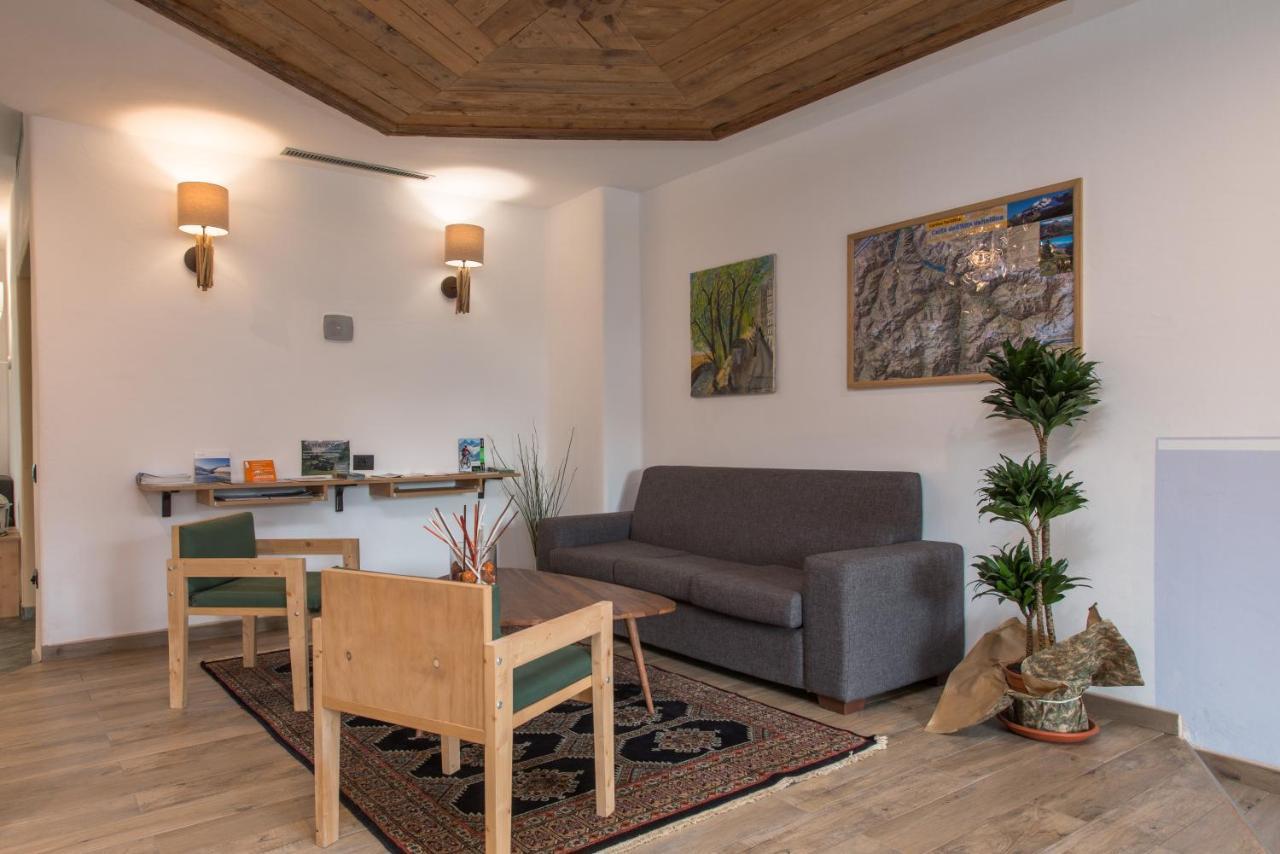 Hotel San Carlo, Tra Bormio E Livigno イゾラッチャ エクステリア 写真