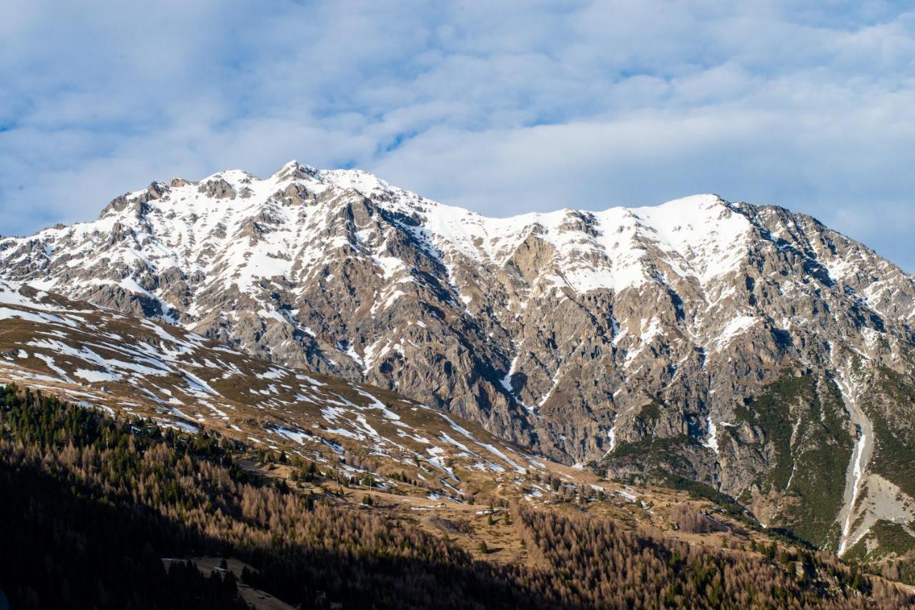 Hotel San Carlo, Tra Bormio E Livigno イゾラッチャ エクステリア 写真